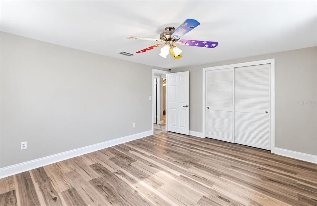 For Sale: $325,000 (3 beds, 2 baths, 1668 Square Feet)