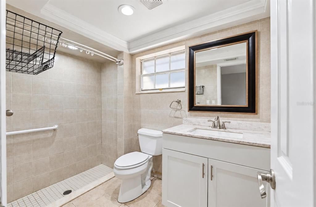 For Sale: $325,000 (3 beds, 2 baths, 1668 Square Feet)