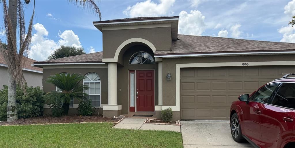 For Rent: $2,400 (4 beds, 2 baths, 1978 Square Feet)