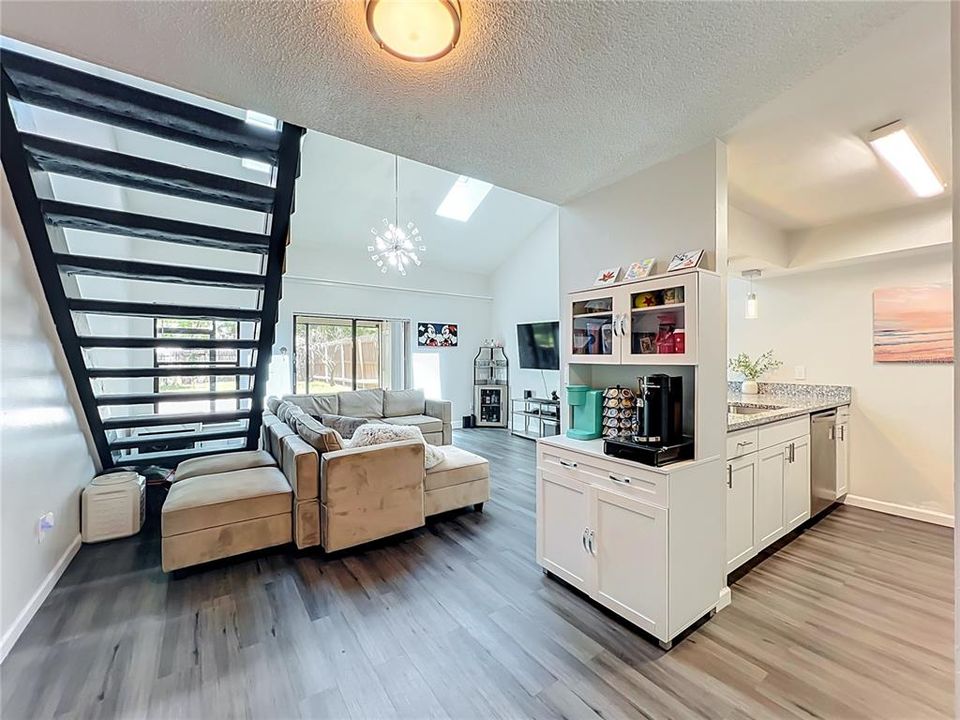 En Venta: $275,000 (2 camas, 2 baños, 1091 Pies cuadrados)
