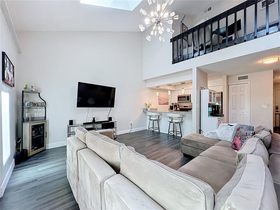 En Venta: $275,000 (2 camas, 2 baños, 1091 Pies cuadrados)