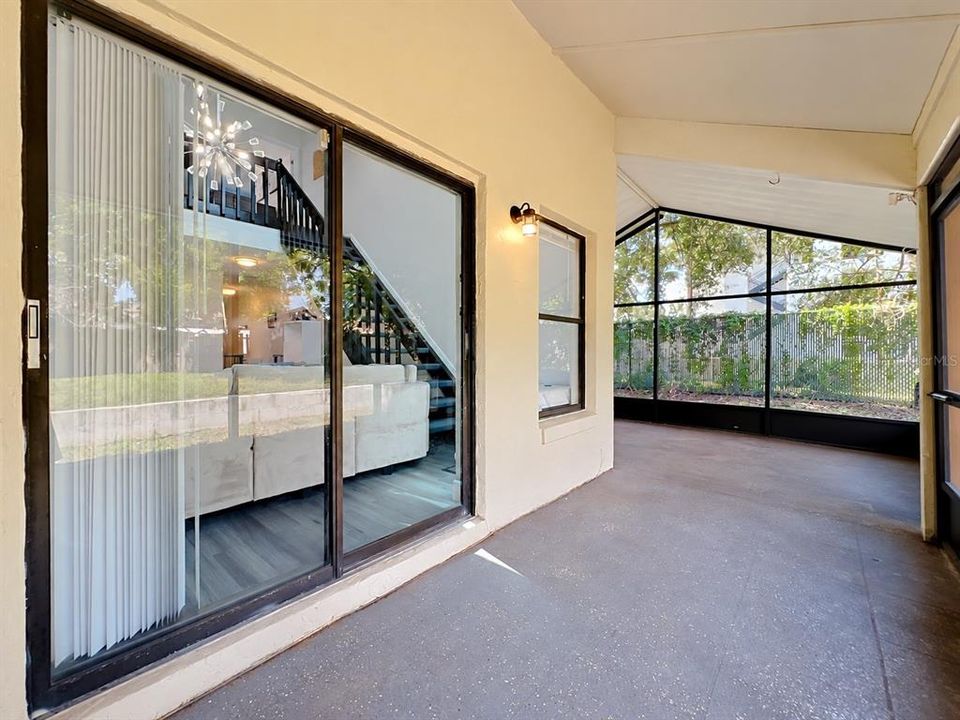 En Venta: $275,000 (2 camas, 2 baños, 1091 Pies cuadrados)