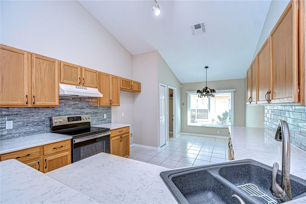 For Sale: $385,000 (4 beds, 2 baths, 1769 Square Feet)