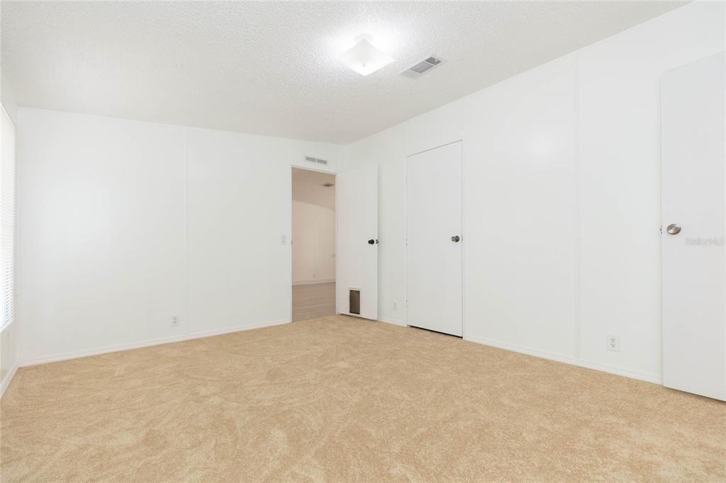 For Rent: $2,050 (3 beds, 2 baths, 1152 Square Feet)