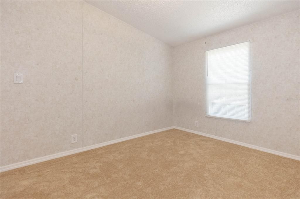 For Rent: $2,050 (3 beds, 2 baths, 1152 Square Feet)