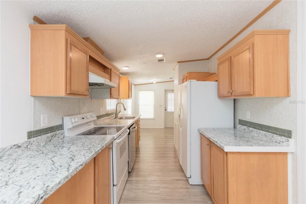 For Rent: $2,050 (3 beds, 2 baths, 1152 Square Feet)