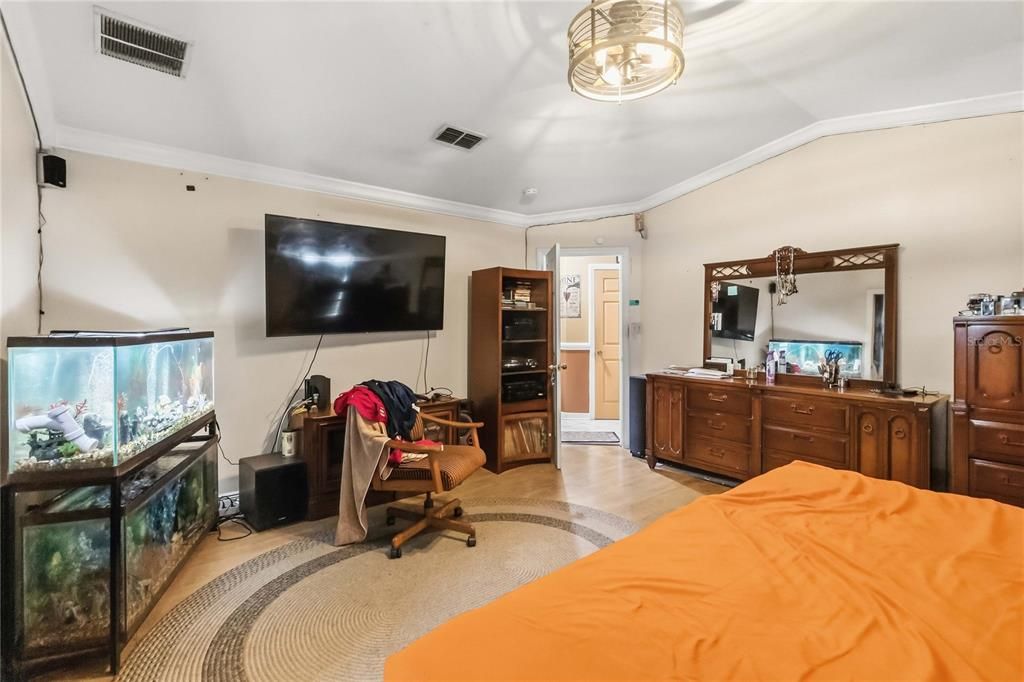 На продажу: $329,900 (3 спален, 2 ванн, 1644 Квадратных фут)