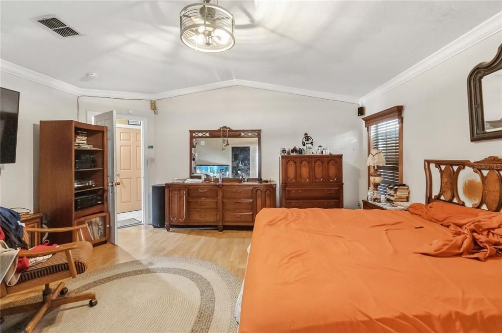 На продажу: $329,900 (3 спален, 2 ванн, 1644 Квадратных фут)