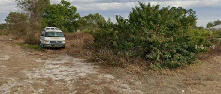 合同活跃: $15,000 (0.25 acres)