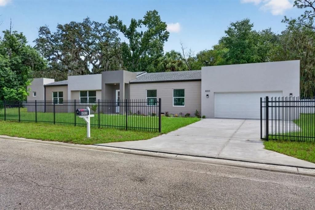 For Sale: $750,000 (4 beds, 2 baths, 2050 Square Feet)