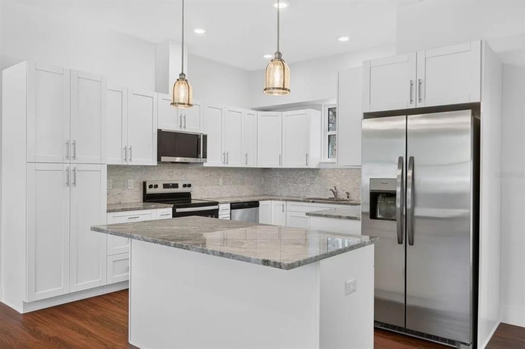 For Sale: $750,000 (4 beds, 2 baths, 2050 Square Feet)