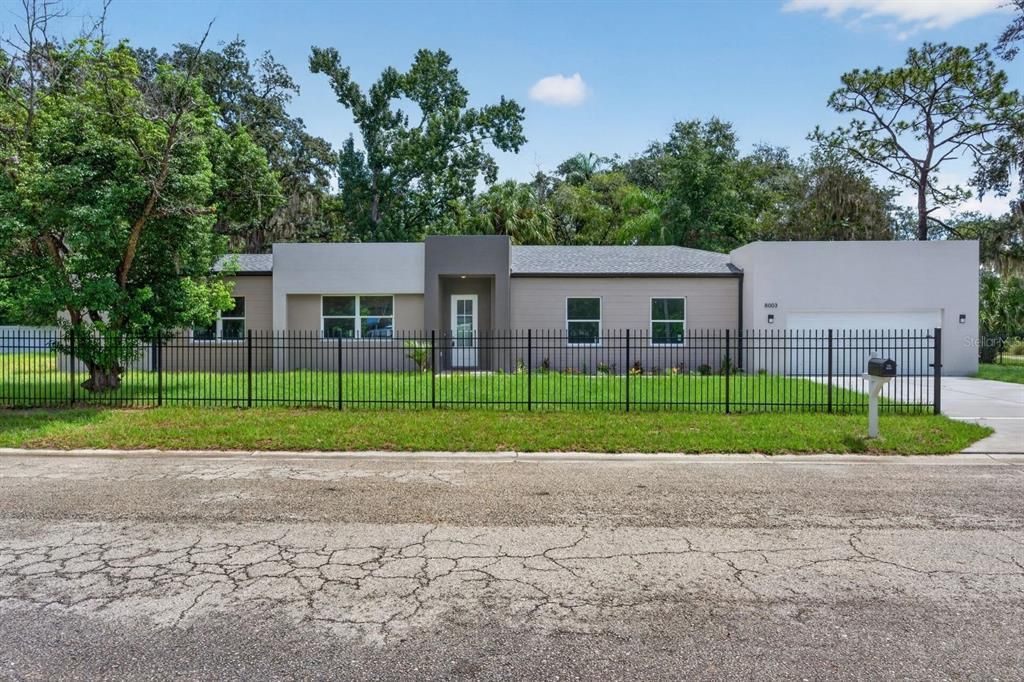 For Sale: $750,000 (4 beds, 2 baths, 2050 Square Feet)