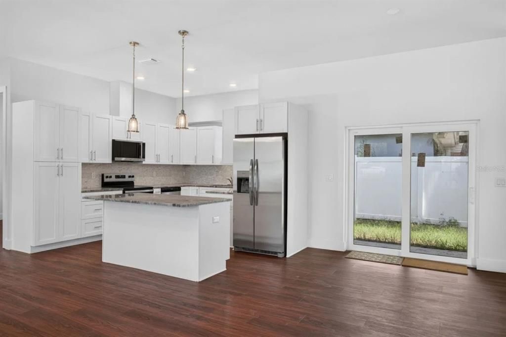 For Sale: $750,000 (4 beds, 2 baths, 2050 Square Feet)