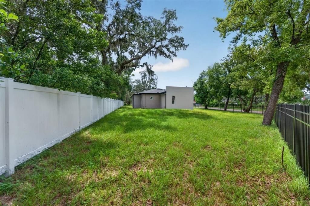For Sale: $750,000 (4 beds, 2 baths, 2050 Square Feet)