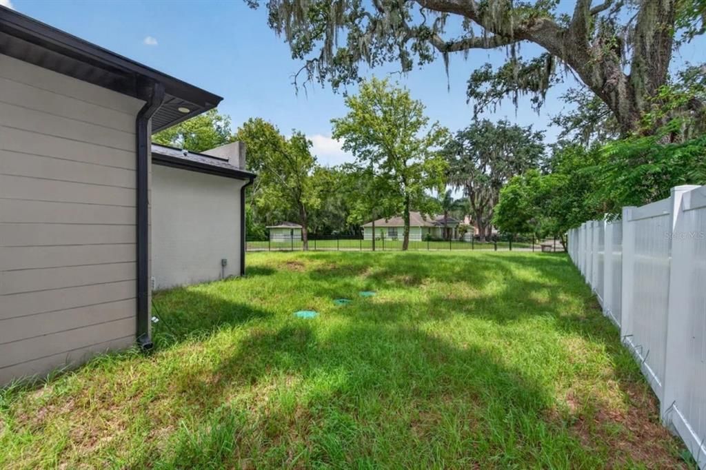 For Sale: $750,000 (4 beds, 2 baths, 2050 Square Feet)