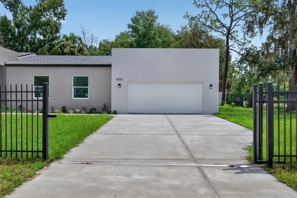 For Sale: $750,000 (4 beds, 2 baths, 2050 Square Feet)