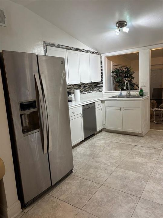 En Venta: $480,000 (3 camas, 2 baños, 1400 Pies cuadrados)