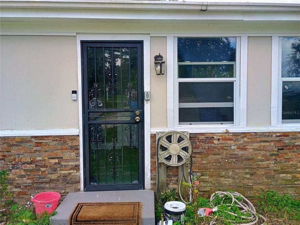 En Venta: $480,000 (3 camas, 2 baños, 1400 Pies cuadrados)