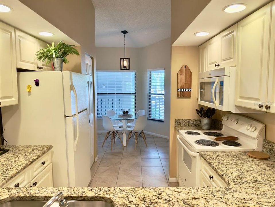 En Venta: $255,000 (2 camas, 2 baños, 1174 Pies cuadrados)