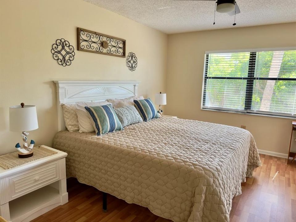 En Venta: $255,000 (2 camas, 2 baños, 1174 Pies cuadrados)