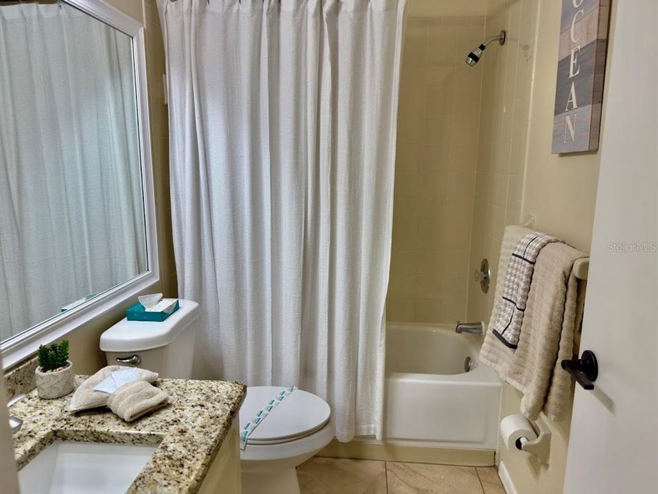 En Venta: $255,000 (2 camas, 2 baños, 1174 Pies cuadrados)