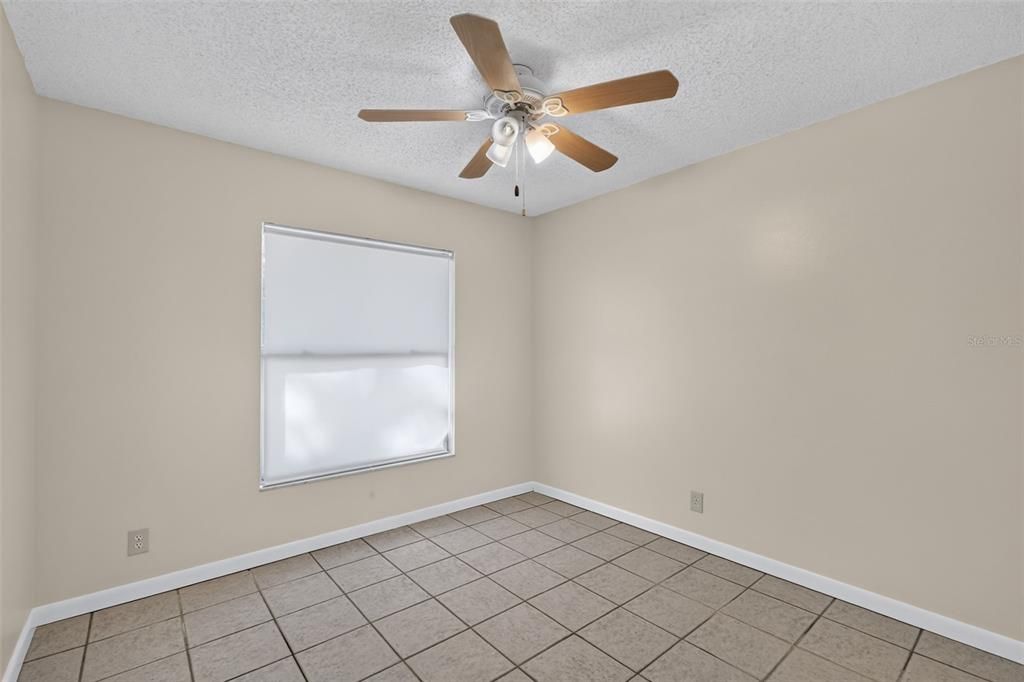 For Sale: $217,500 (3 beds, 1 baths, 1139 Square Feet)