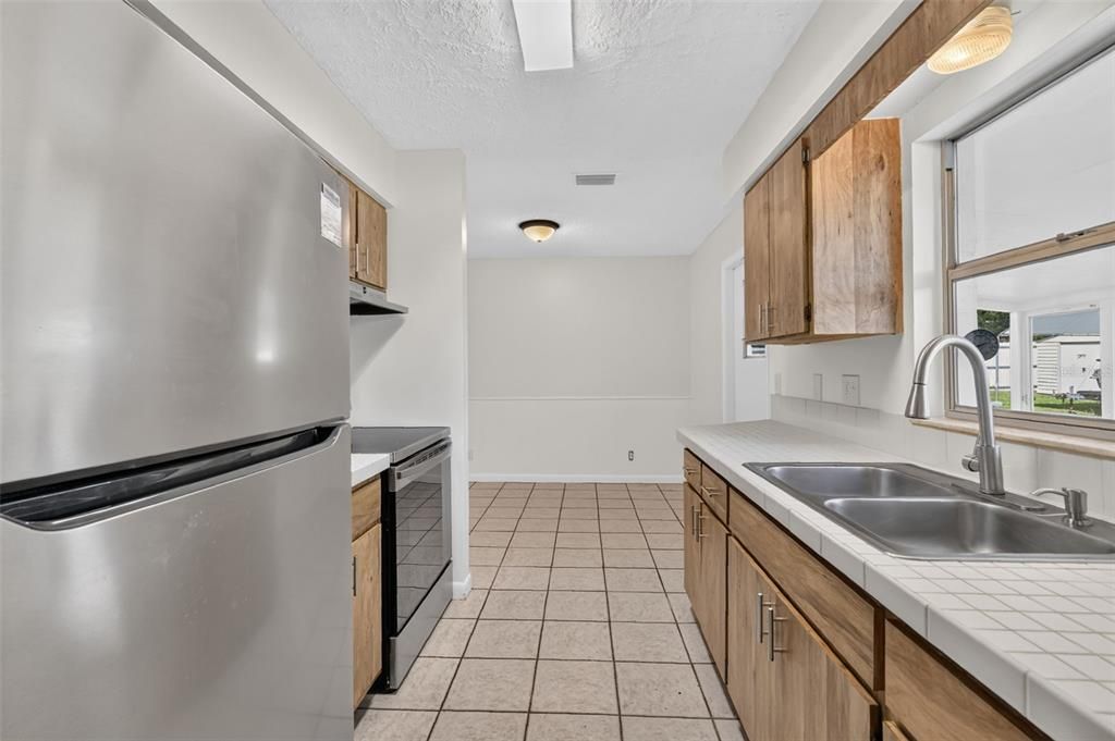 For Sale: $217,500 (3 beds, 1 baths, 1139 Square Feet)