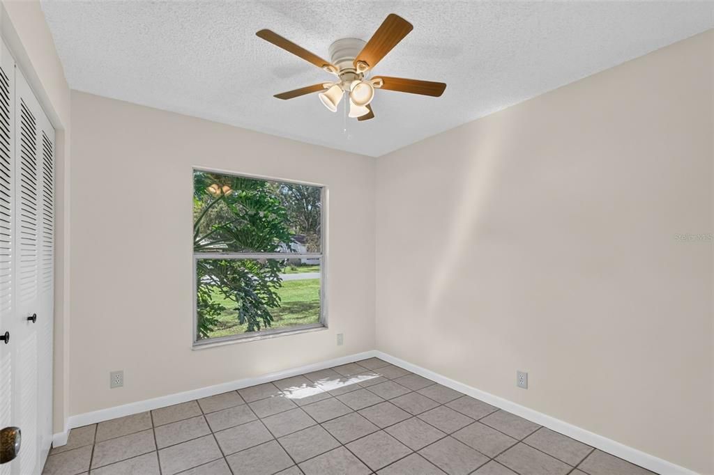 For Sale: $217,500 (3 beds, 1 baths, 1139 Square Feet)