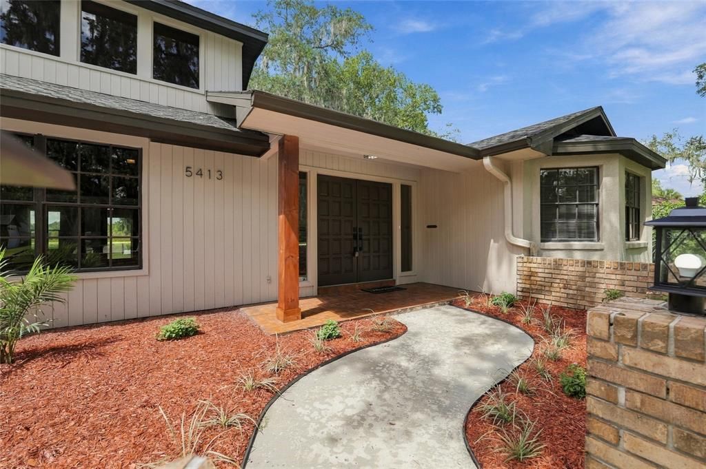 For Sale: $650,000 (5 beds, 2 baths, 3741 Square Feet)