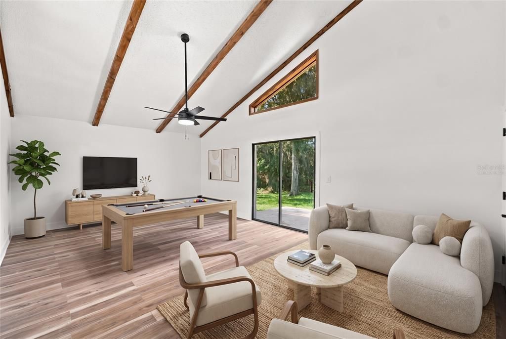 For Sale: $650,000 (5 beds, 2 baths, 3741 Square Feet)