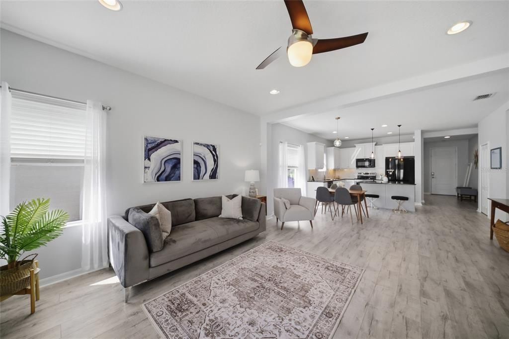 For Sale: $399,000 (3 beds, 2 baths, 1744 Square Feet)