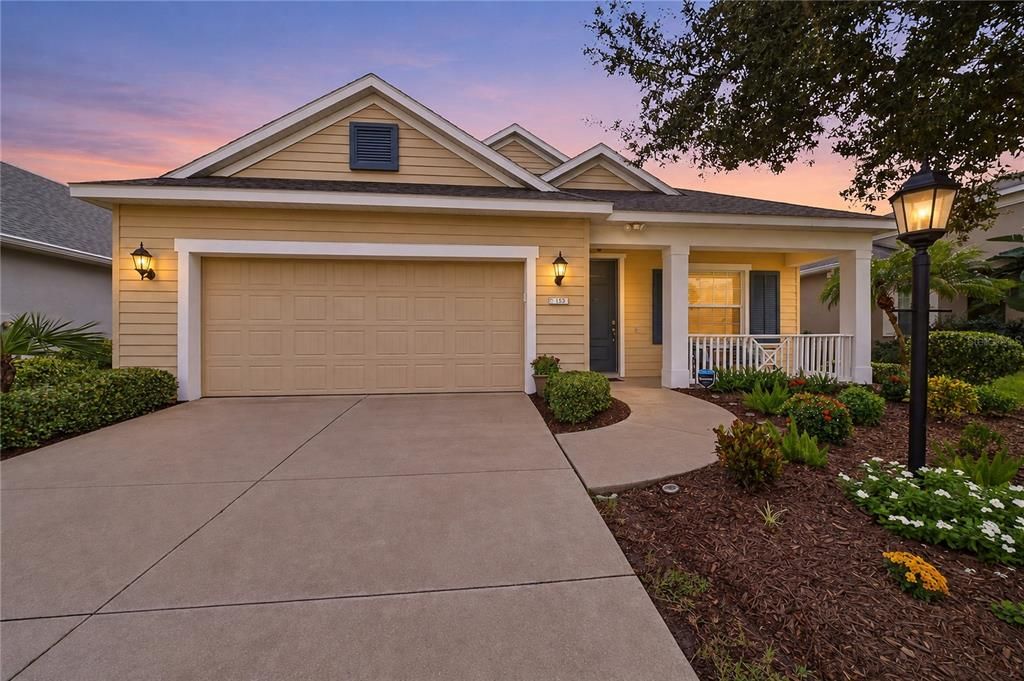 For Sale: $399,000 (3 beds, 2 baths, 1744 Square Feet)