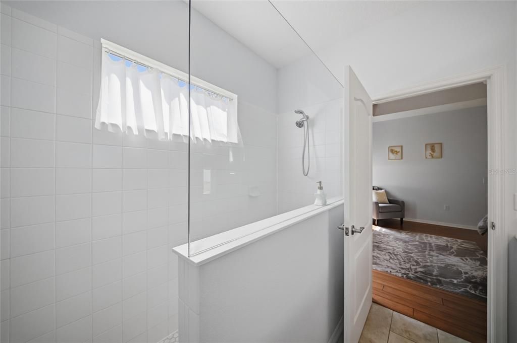 For Sale: $399,000 (3 beds, 2 baths, 1744 Square Feet)