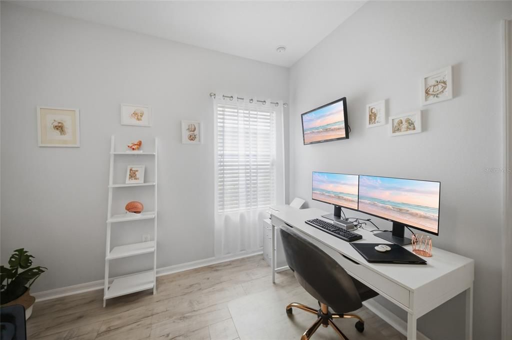 For Sale: $399,000 (3 beds, 2 baths, 1744 Square Feet)