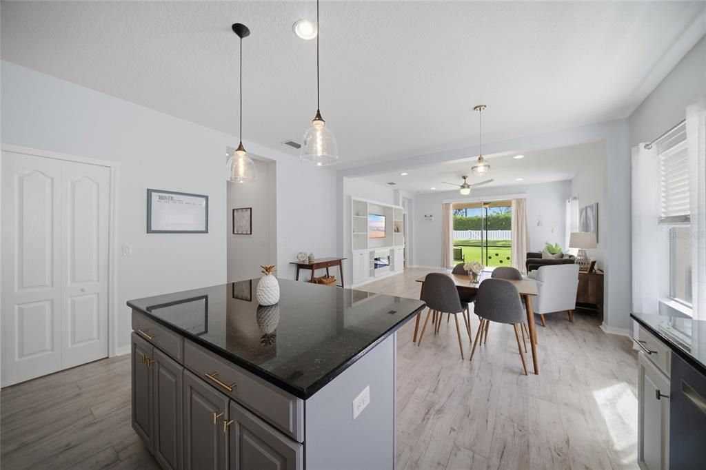 For Sale: $399,000 (3 beds, 2 baths, 1744 Square Feet)