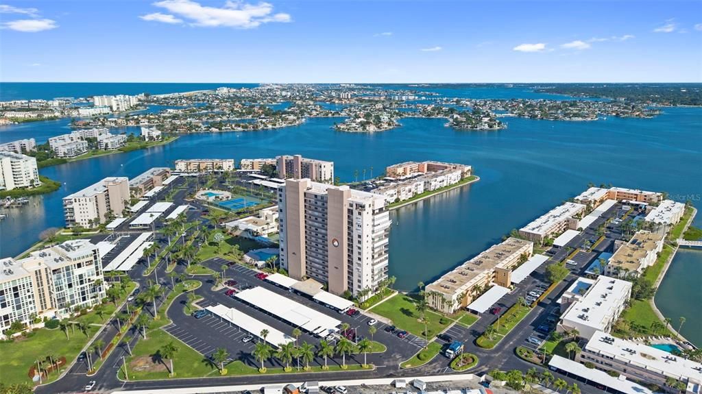 For Sale: $430,000 (2 beds, 2 baths, 1310 Square Feet)