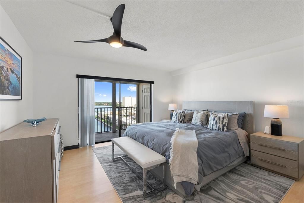 For Sale: $430,000 (2 beds, 2 baths, 1310 Square Feet)
