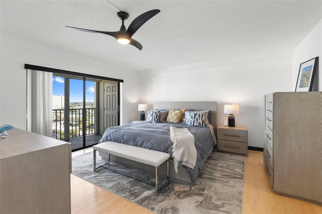 For Sale: $430,000 (2 beds, 2 baths, 1310 Square Feet)