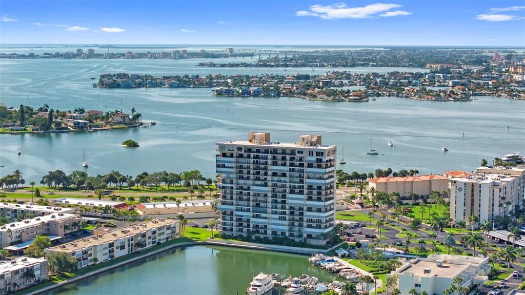 For Sale: $430,000 (2 beds, 2 baths, 1310 Square Feet)