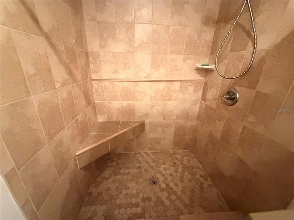 For Sale: $549,000 (0 beds, 0 baths, 2528 Square Feet)