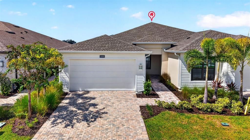 For Rent: $2,600 (3 beds, 2 baths, 1602 Square Feet)
