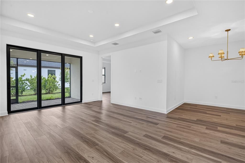 For Rent: $2,600 (3 beds, 2 baths, 1602 Square Feet)