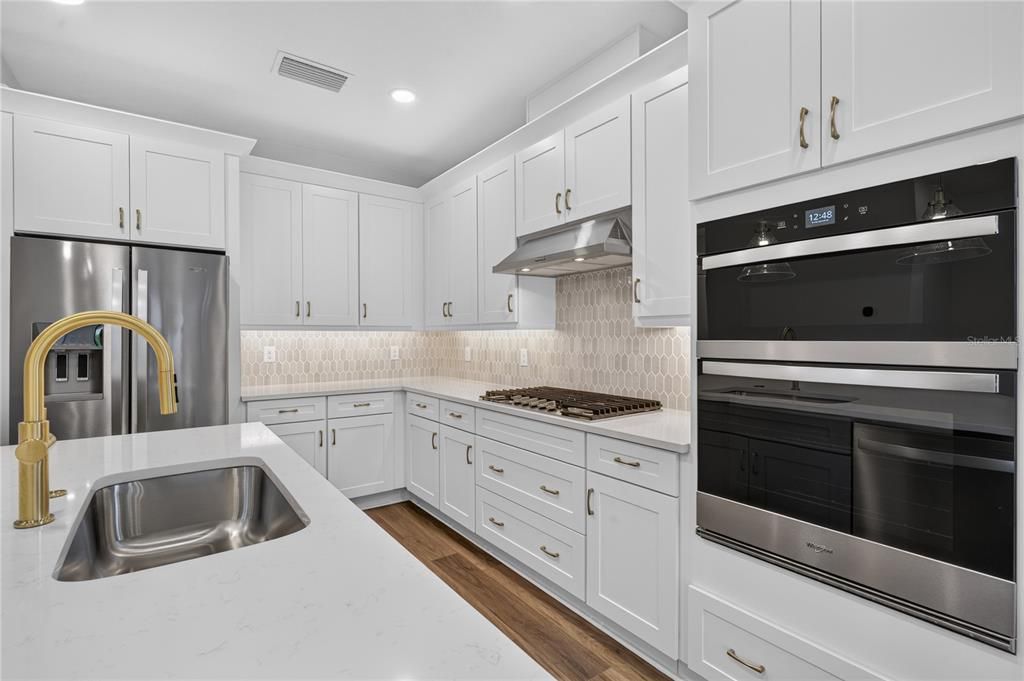 For Rent: $2,600 (3 beds, 2 baths, 1602 Square Feet)