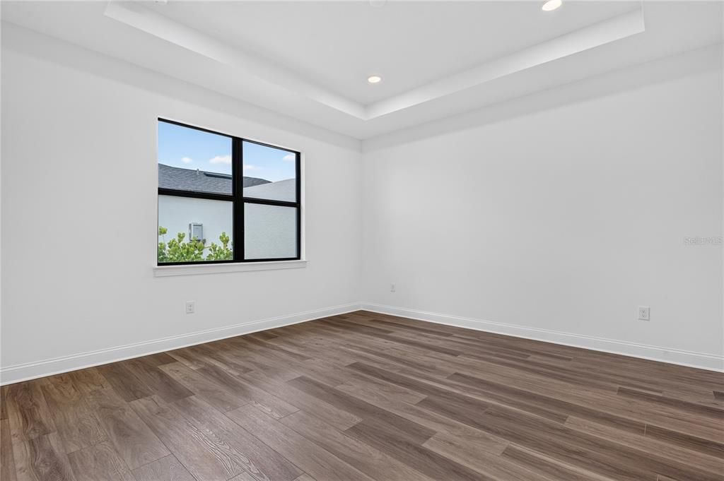 For Rent: $2,600 (3 beds, 2 baths, 1602 Square Feet)