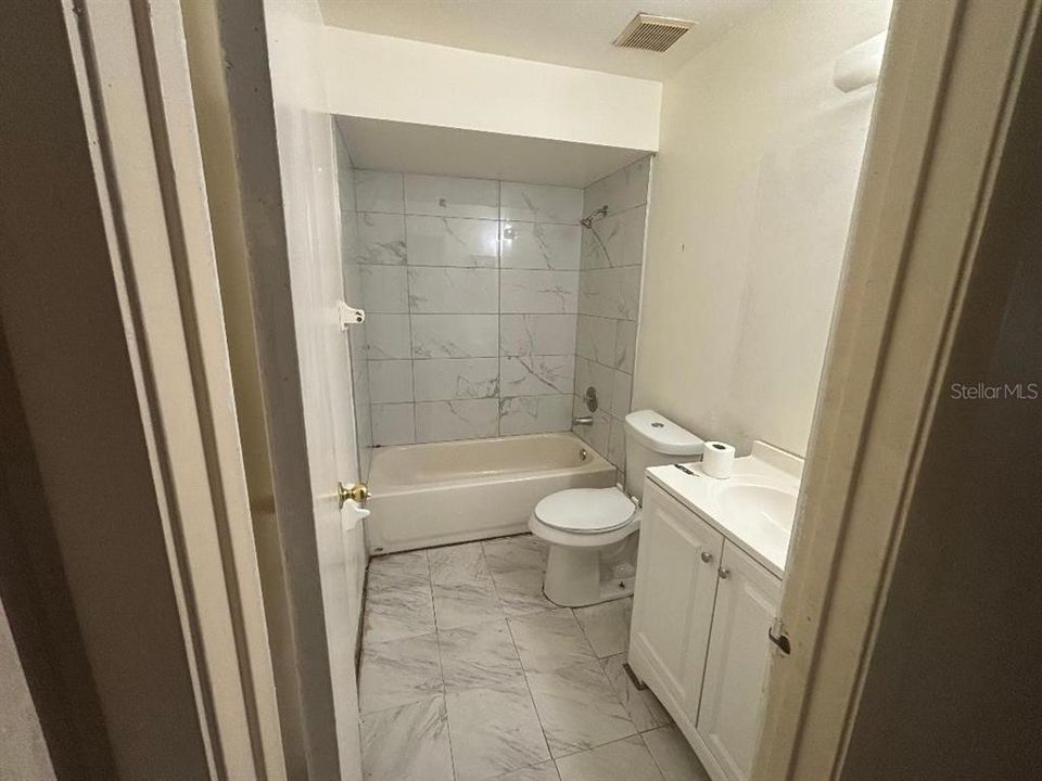 На продажу: $265,000 (4 спален, 3 ванн, 1803 Квадратных фут)