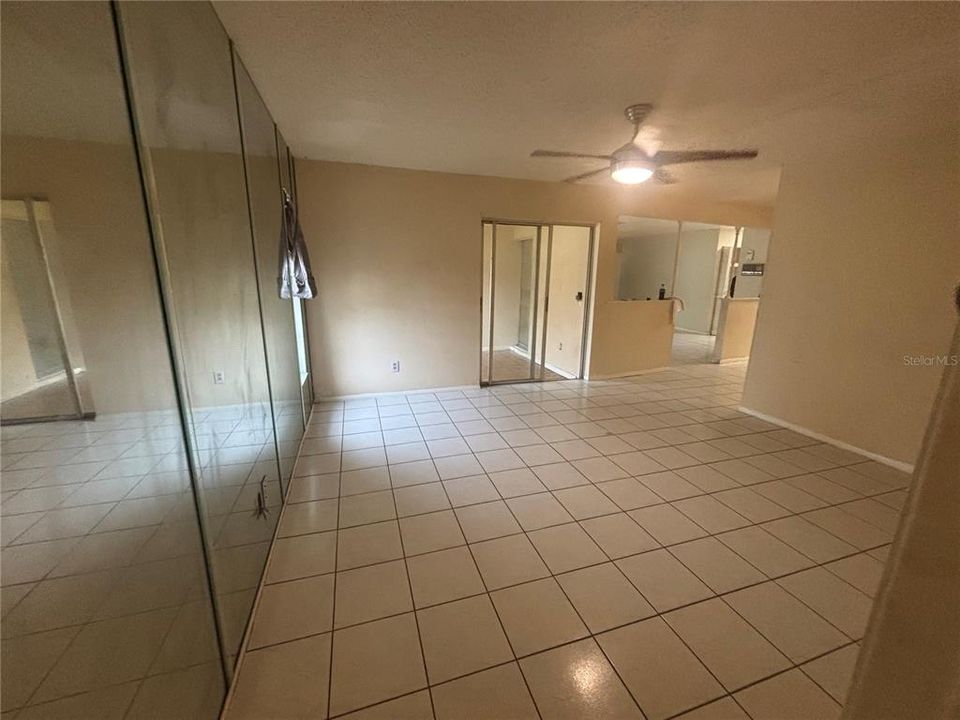 На продажу: $265,000 (4 спален, 3 ванн, 1803 Квадратных фут)