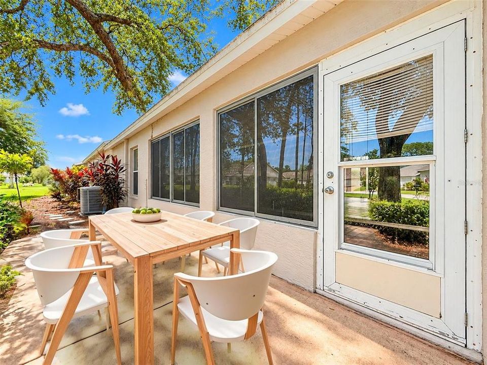 En Venta: $239,900 (2 camas, 2 baños, 1552 Pies cuadrados)