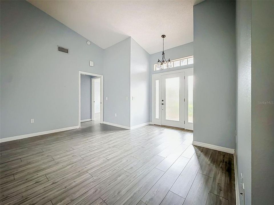 En Venta: $239,900 (2 camas, 2 baños, 1552 Pies cuadrados)