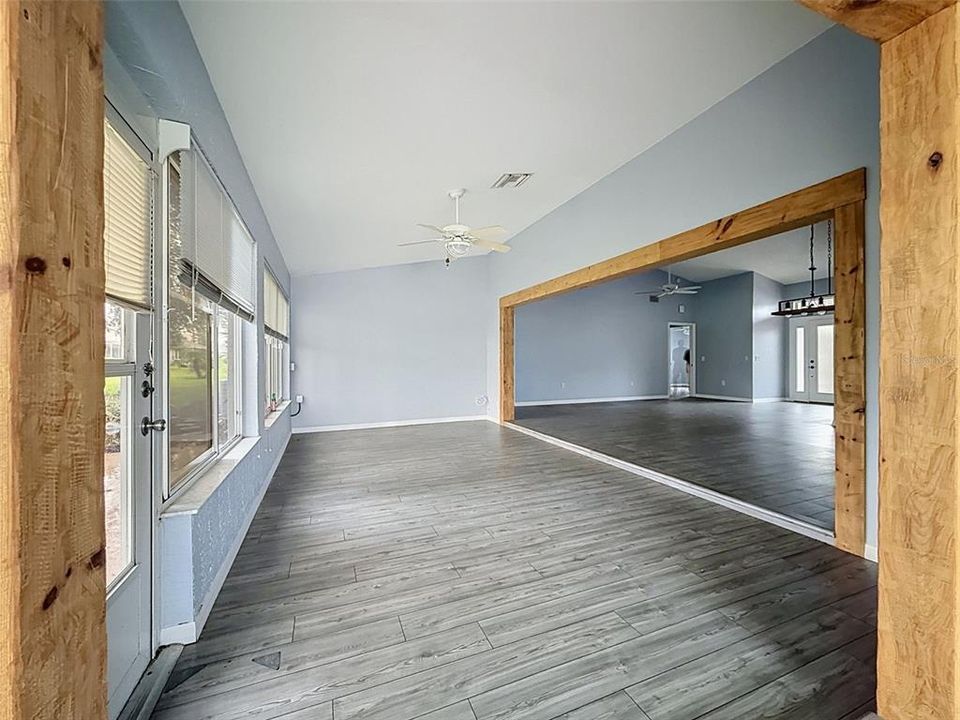 En Venta: $239,900 (2 camas, 2 baños, 1552 Pies cuadrados)