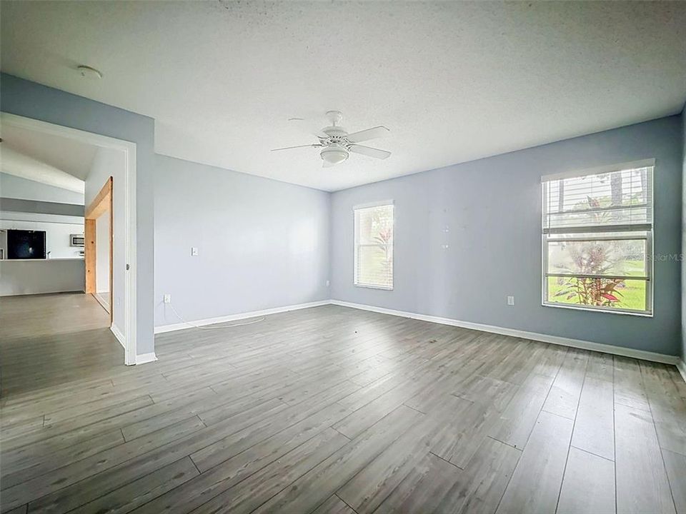 En Venta: $239,900 (2 camas, 2 baños, 1552 Pies cuadrados)